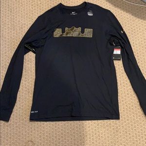 Nike dry fit longsleeve LeBron James T-shirt